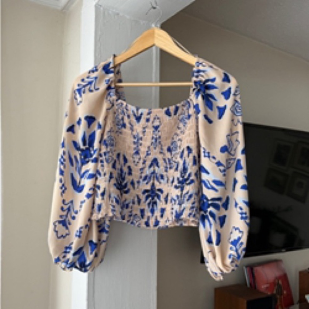 Blue & Cream Floral Puff-Sleeve Crop Top